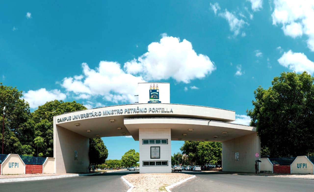 Ministério da Economia retira vantagens financeiras de servidores da UFPI desde janeiro